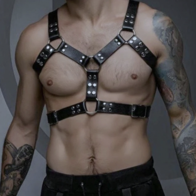 Harnais en cuir punk bdsm 